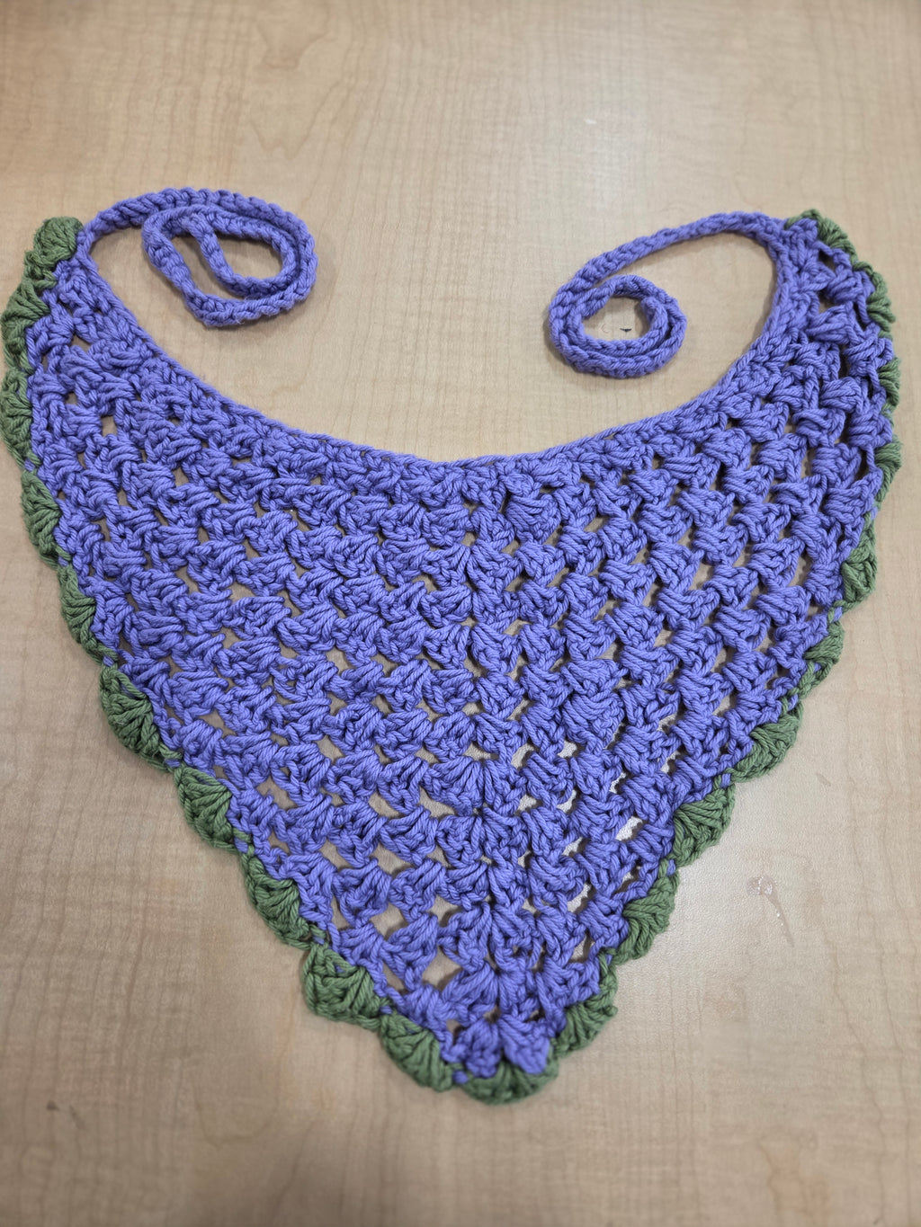 Bandanas with Scallops