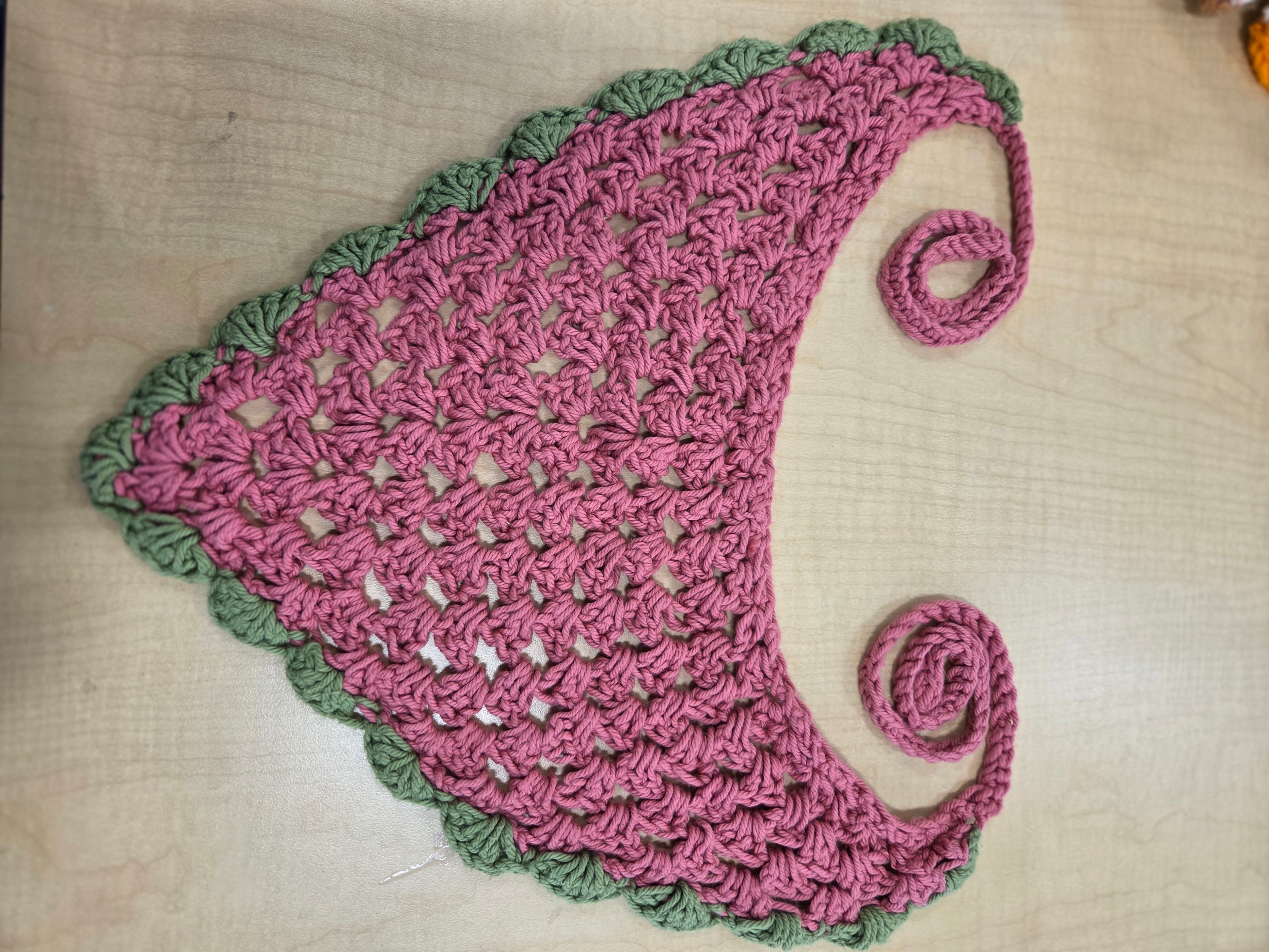 Bandanas with Scallops