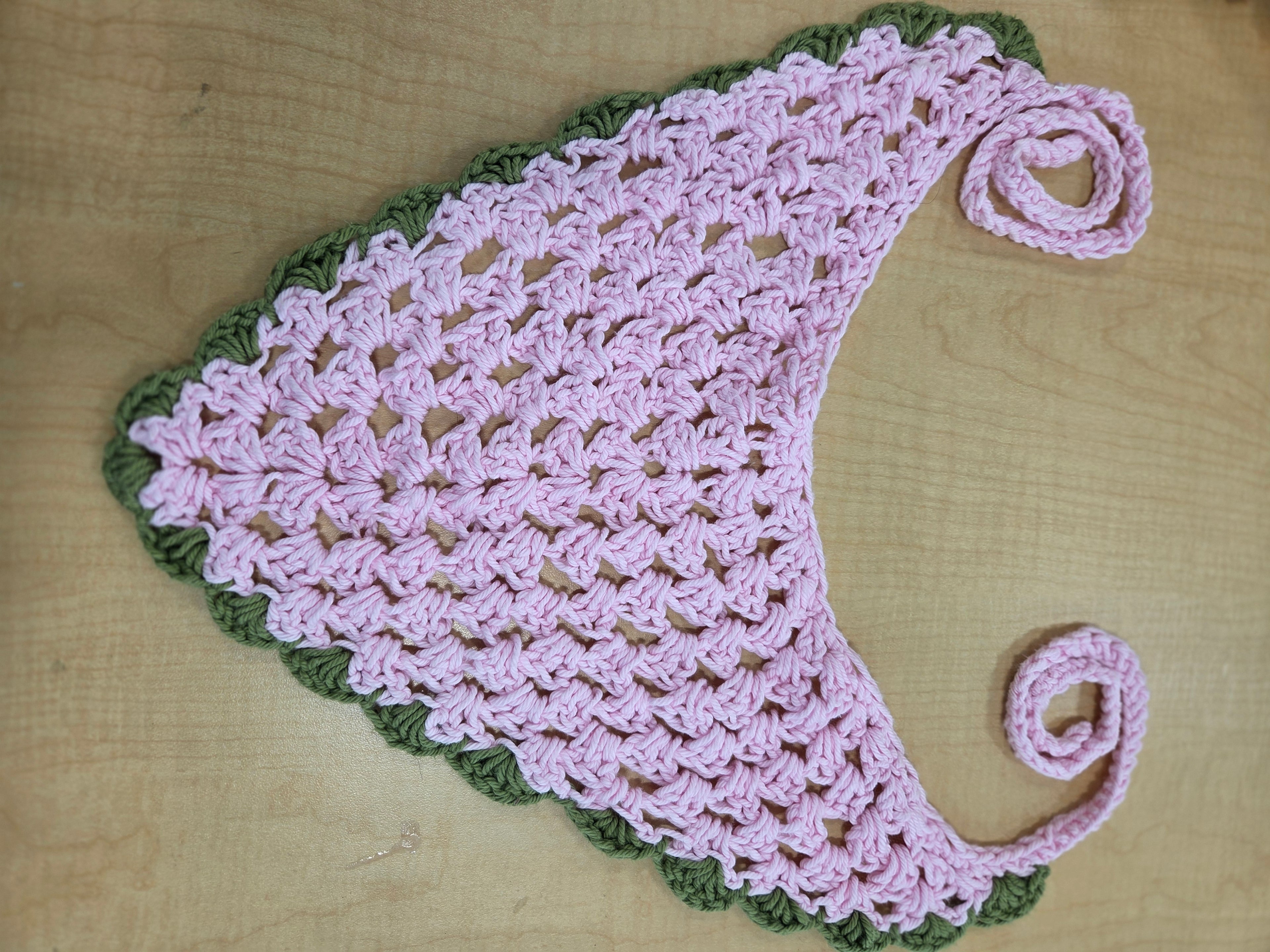 Bandanas with Scallops