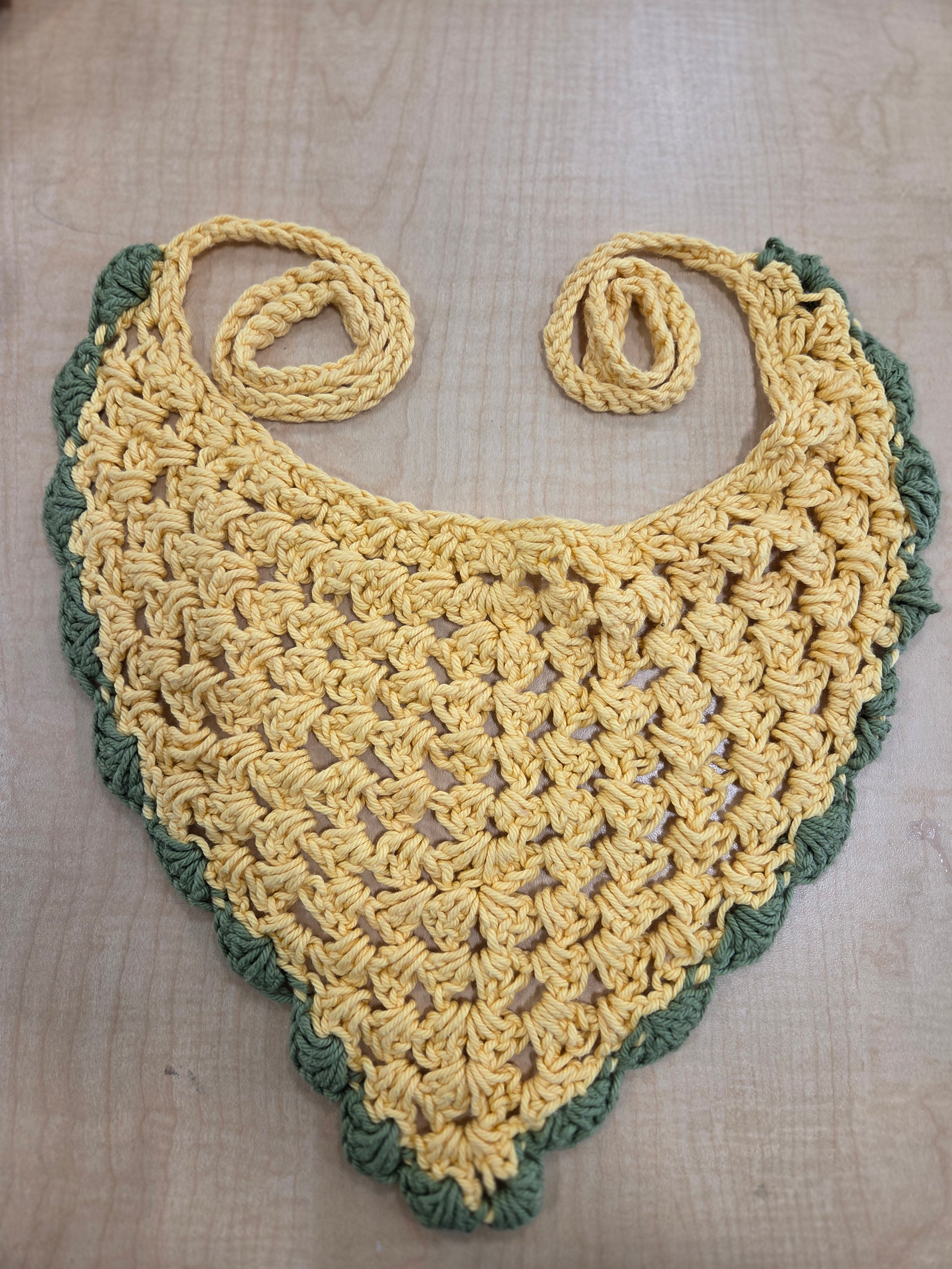 Bandanas with Scallops