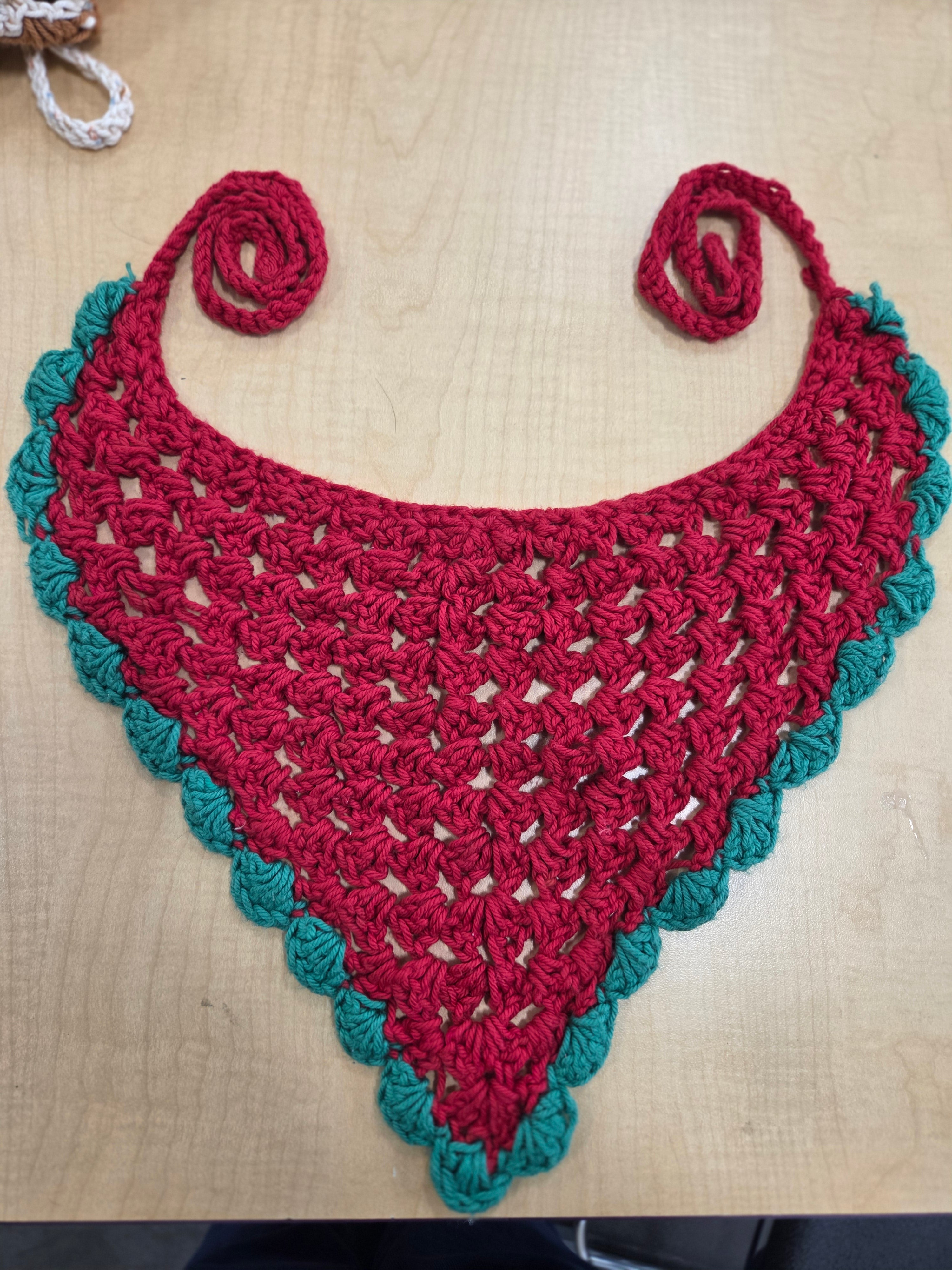 Bandanas with Scallops