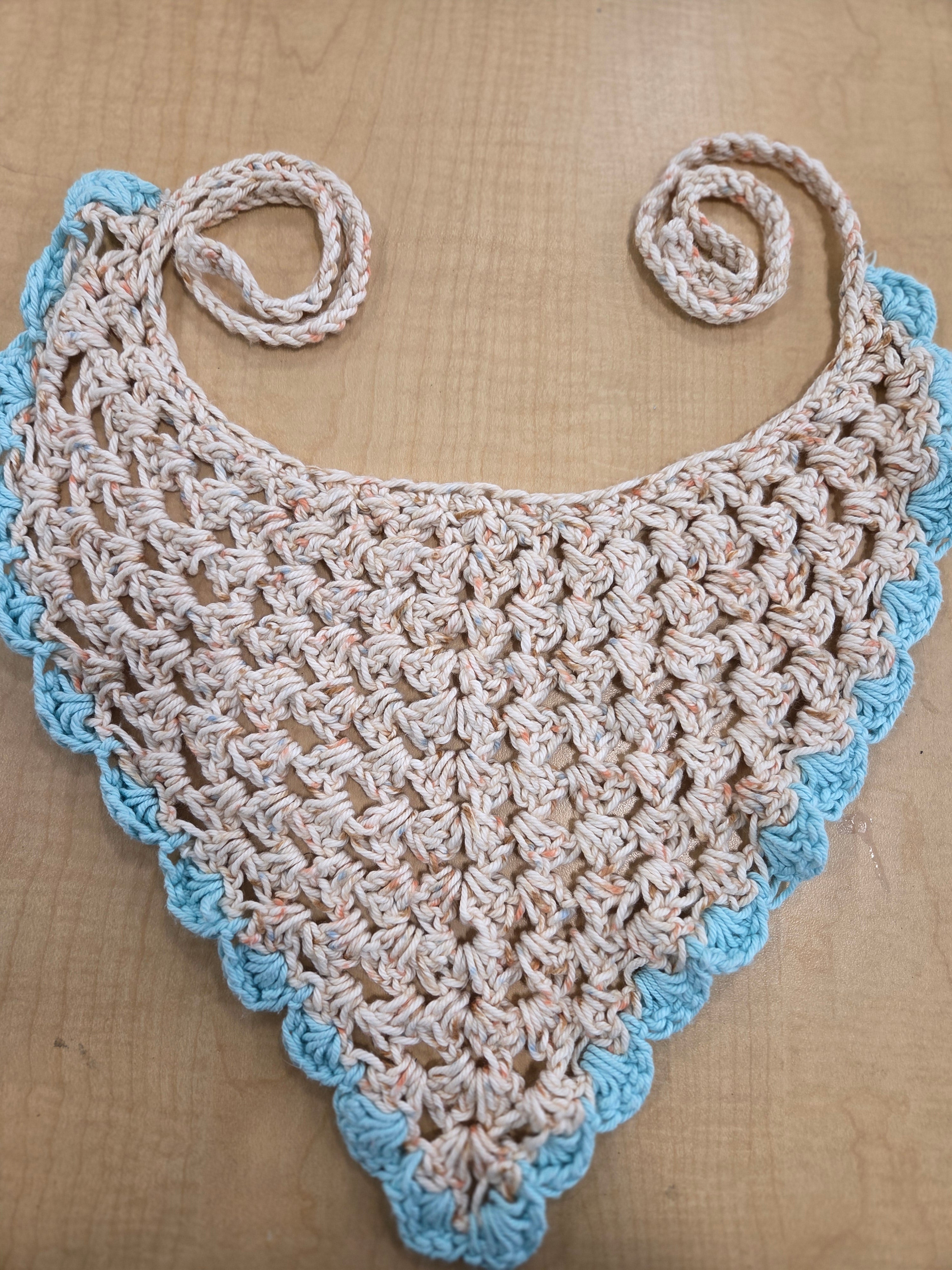 Bandanas with Scallops